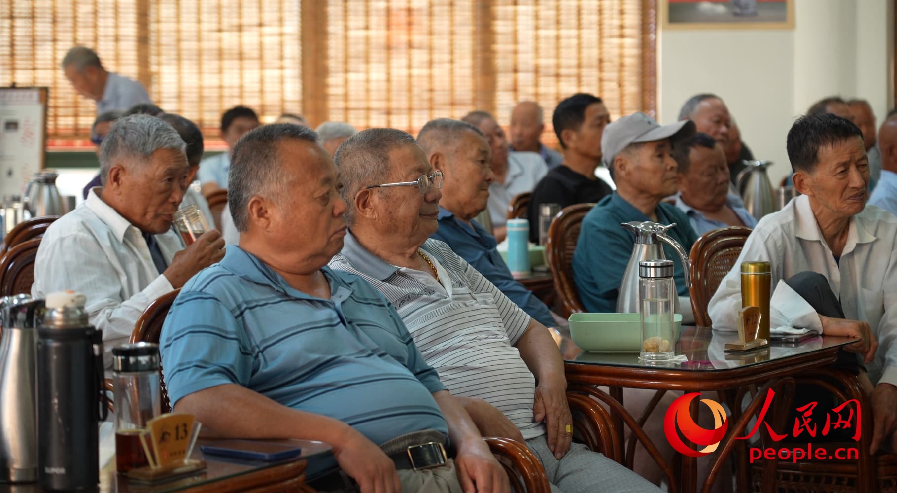 桃源书场的演出充实了居民的休闲时光。人民网 陈陆洵摄