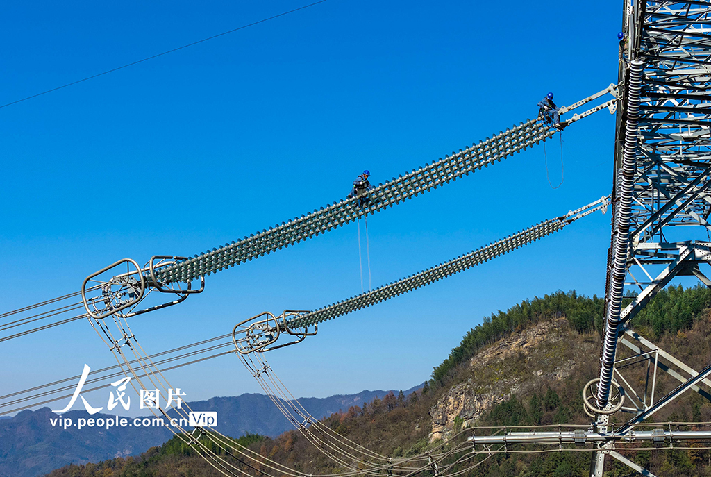 安徽六安：应对寒潮 保冬季电力供应【6】