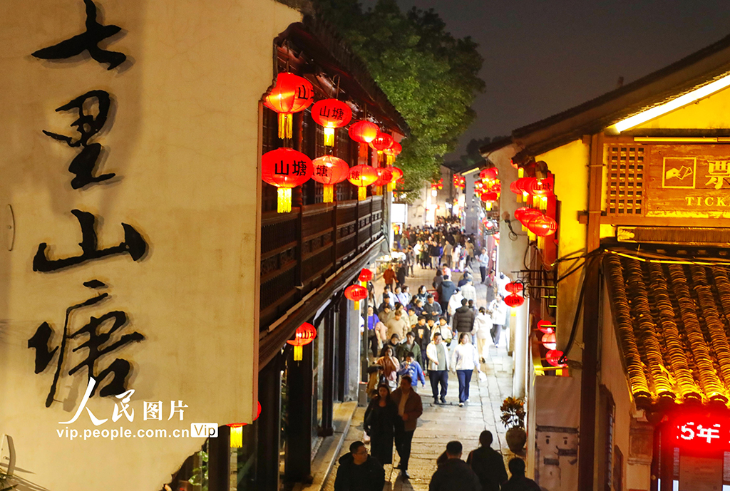 江苏苏州：夜游山塘街【2】
