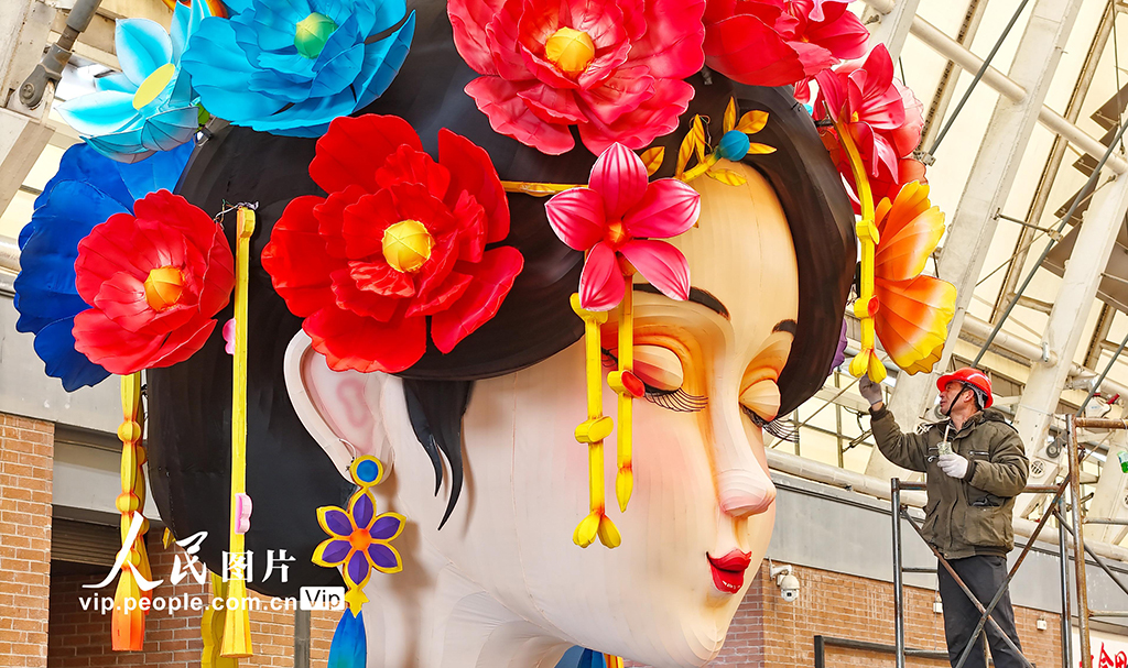 山东青岛：制花灯 迎新春【2】