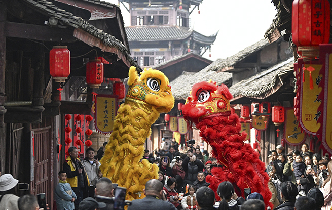 四川蓬安：千年古镇“团年宴”迎新春
